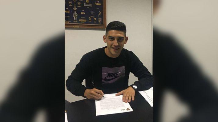 Finalmente Espinoza firmoacute con Boca y haraacute la pretemporada