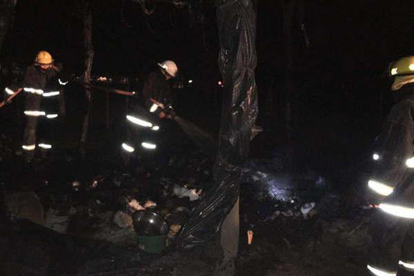 Durmioacute con el cigarrillo prendido y quemoacute la casa