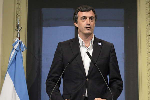 Paso- Esteban Bullrich evaluoacute que ganaraacute coacutemodamente a Cristina Kirchner en territorio bonaerense