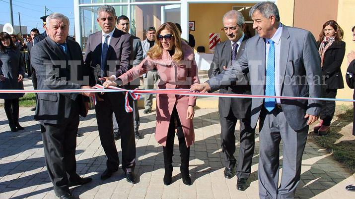 La Gobernadora dejoacute inaugurada la Comisariacutea del Menor y la Mujer del Saint Germain