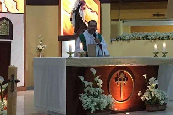 Se desarrolla la novena a Santiago Apoacutestol con sacerdotes del decanato