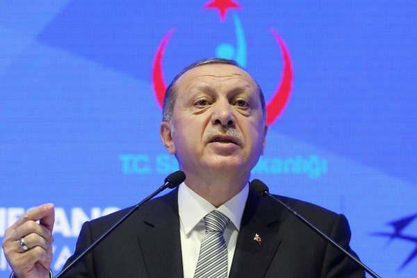 El presidente de Turquiacutea desafioacute a Alemania y sube la tensioacuten entre los paiacuteses