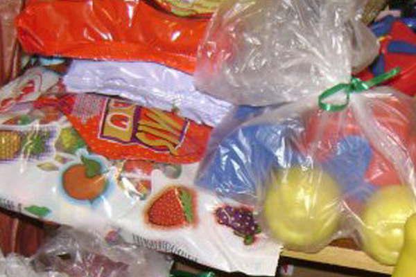 Piden donaciones para el Diacutea del Nintildeo