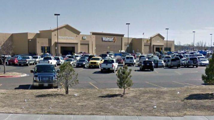 Hallan 8 cadaacuteveres en un camioacuten estacionado en Texas