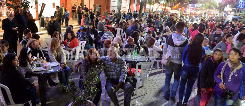 Miraacute las mejores fotos de la vigilia en la Plaza Libertad