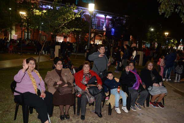 Santiaguentildeos y turistas participaron de la gran velada