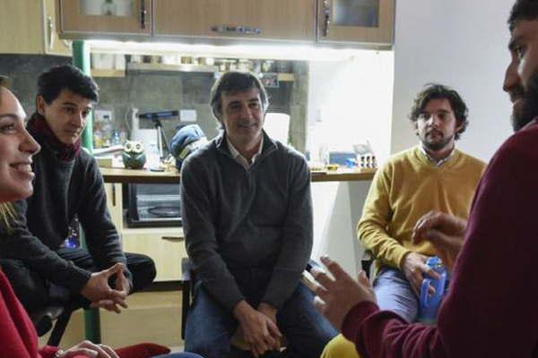 Vidal y Bullrich se reunieron con vecinos