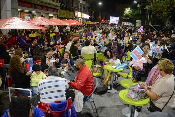 Trabajan en la elaboracioacuten de un informe sobre el turismo registrado durante julio