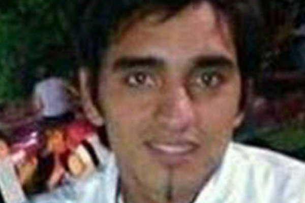 Perecioacute un motociclista y  su acompantildeante agoniza