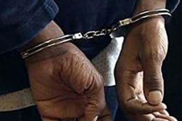 Golpeoacute a ex a quien no debiacutea acercarse y la amenazoacute con cuchillo