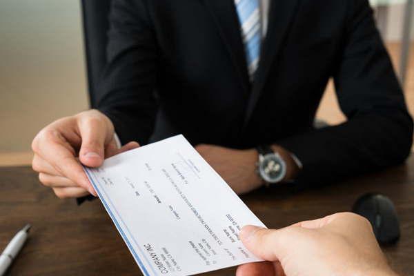 Indican que una reforma fiscal deberiacutea iniciarse por el impuesto al cheque y los que gravan el consumo