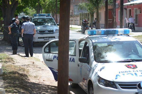 Se fue de vacaciones y le desvalijaron su vivienda