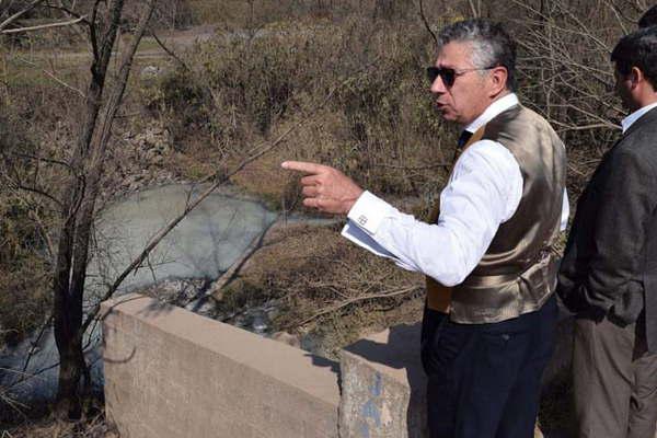 Contaminacioacuten- denunciaraacuten a otro ingenio de Tucumaacuten 