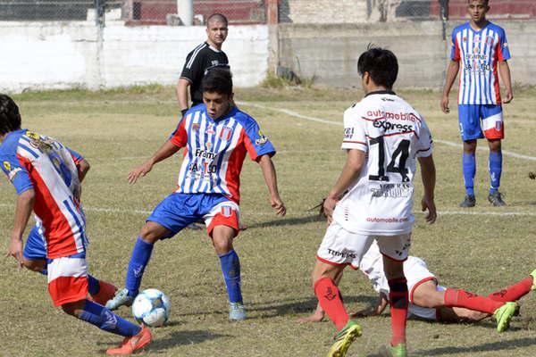 Goleada del Trico ante Comercio