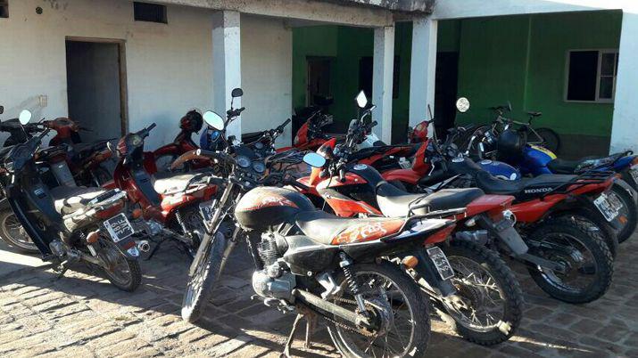 Intensifican controles vehiculares en Brea Pozo y secuestran vehículos