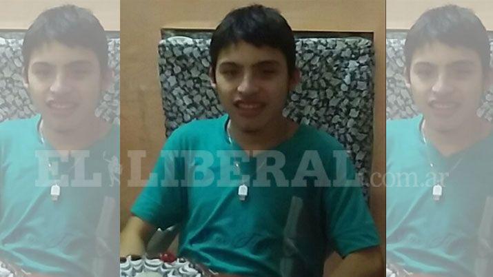 Buscan a un joven bandeño que se ausentó de su casa