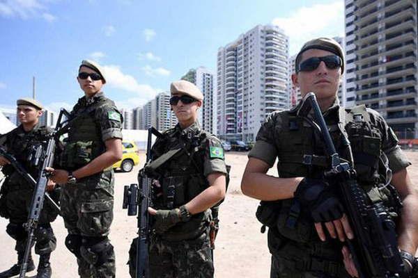 Temer envioacute tropas a Riacuteo de Janeiro para frenar la ola de violenc
