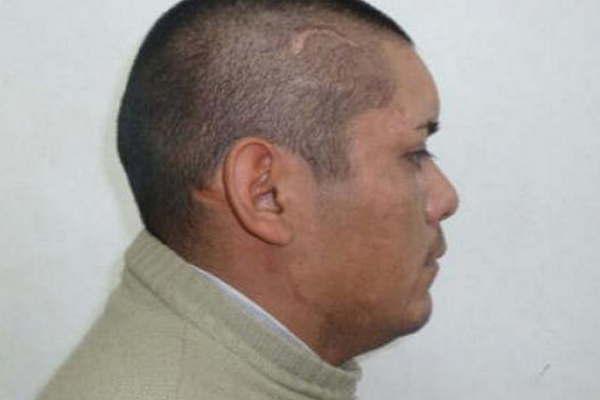 Monito seriacutea abastecido de noche con dinero