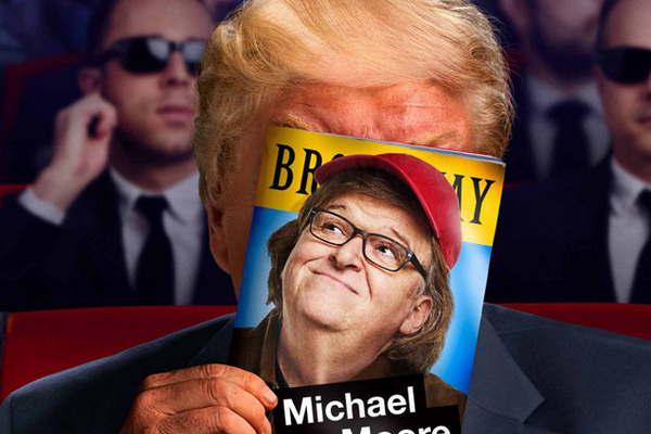 Michael Moore estrenoacute su unipersonal con el foco puesto contra Trump