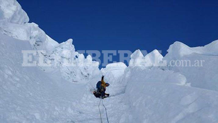 El friense Yemil Sarmiento hizo cumbre en la Cordillera Blanca