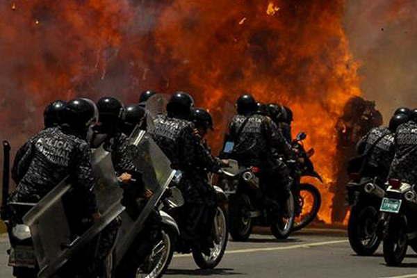 Escasa participacioacuten y 15 muertos en la Constituyente