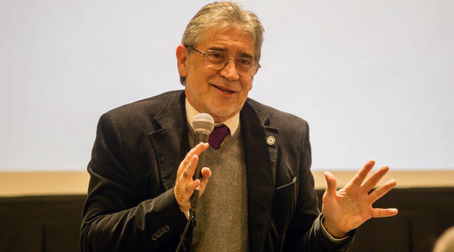 Enrique Szewach fue nombrado como director del Banco Central