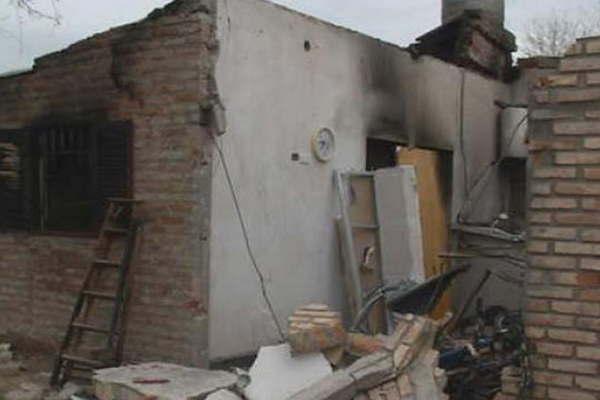 Cuadro infeccioso alteroacute evolucioacuten de la mujer policiacutea quemada en Las Termas