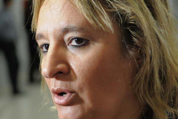 Carnicero ultrajoacute sexualmente a una nintildea de 12 antildeos y le ofrecioacute 500