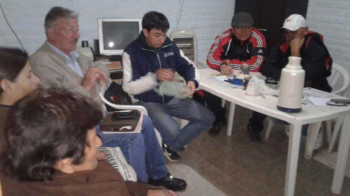 Feriantes adquirieron elementos para mejorar sus exposiciones