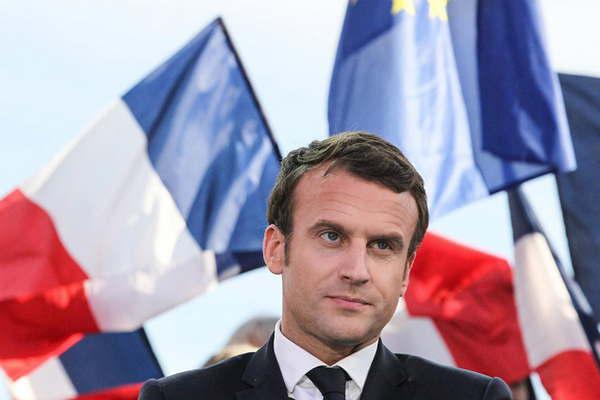 Francia- superpoderes para Emmanuel Macron