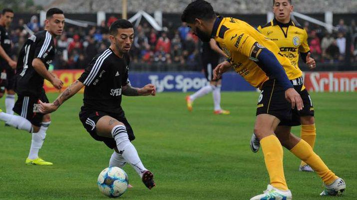 Comunicaciones y Riestra definen el ascenso en 5 minutos