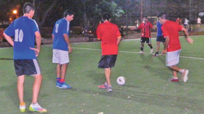 El torneo Axion Energy tendraacute accioacuten hoy en Friacuteas