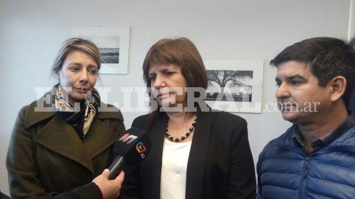 La ministra en su arribo a Las Termas