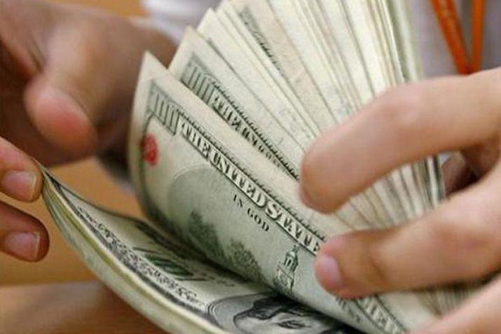 El billete se mantuvo estable este viernes en agencias y bancos de la city porteña