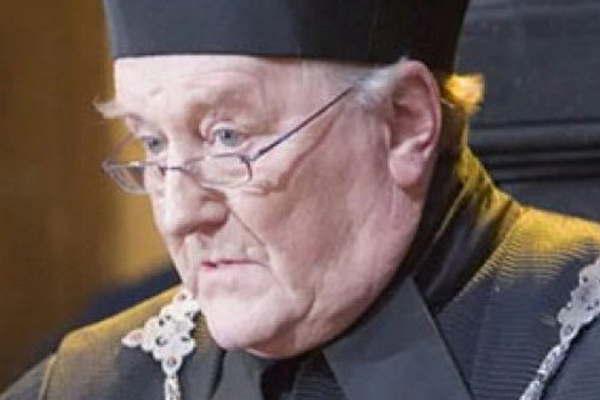 Murioacute Robert Hardy Cornelius en la saga de Harry Potter