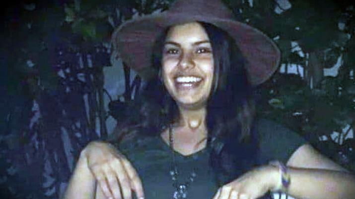 Habloacute la mujer del profesor detenido- Nada queacute aclarar