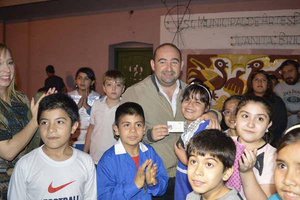 La Escuela Municipal de Artes Juanita Briones celebroacute sus Bodas de Oro con un emotivo acto