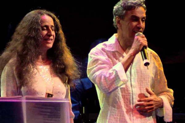 Mariacutea Bethacircnia Gal Costa y Gilberto Gil los socios indispensables