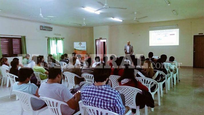 Joacutevenes en rehabilitacioacuten incorporan la Meditacioacuten Trascendental