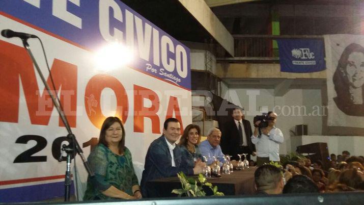 La gobernadora presidioacute un multitudinario plenario del Frente Civico en La Banda