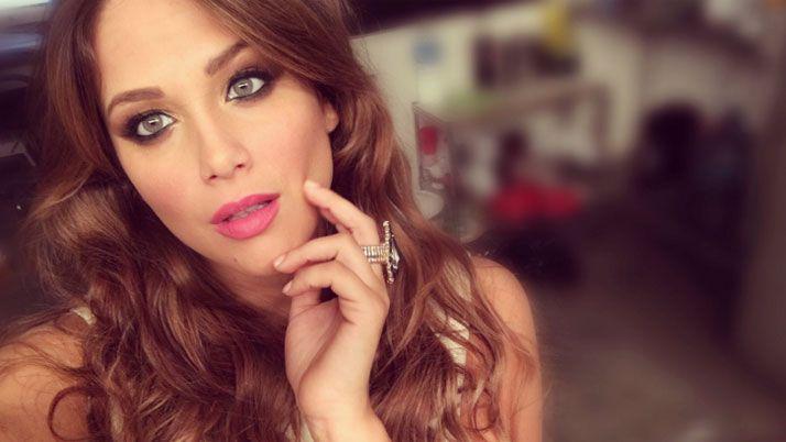 Barbie Veacutelez reveloacute que estaacute de novia- Volviacute a enamorarme