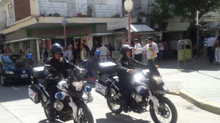 M�s de 1000 policías custodiar�n las escuelas durante las elecciones