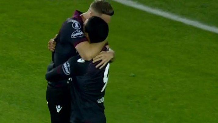 Lanuacutes se quedoacute con el pase a cuartos ante The Strongest