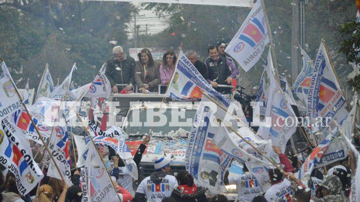 Mir las mejores fotos del cierre de campaña del Frente Cívico