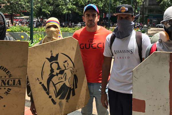 Un santiaguentildeo cuenta desde Caracas coacutemo viven los venezolanos