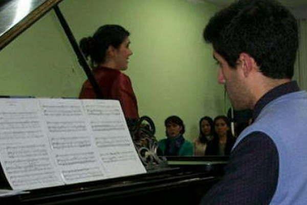 El Instituto Privado de Arte ofreceraacute un concierto a cargo de Pablo Nieva 
