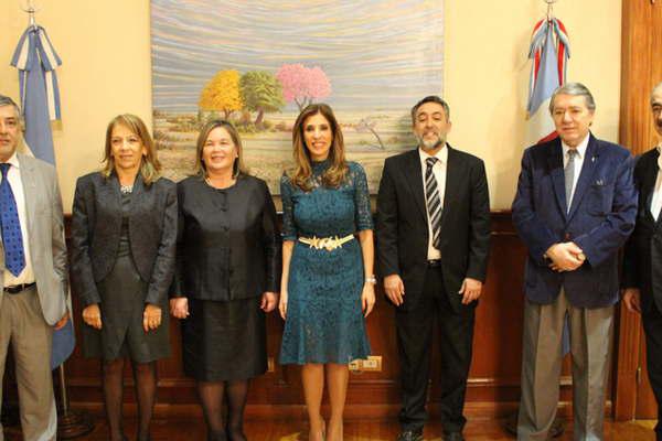 La gobernadora se reunioacute con la presidenta de  la Asociacioacuten de Mujeres Jueces de la Argentina 
