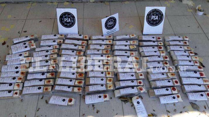 Incautaron 31 kilos de marihuana en Fernaacutendez