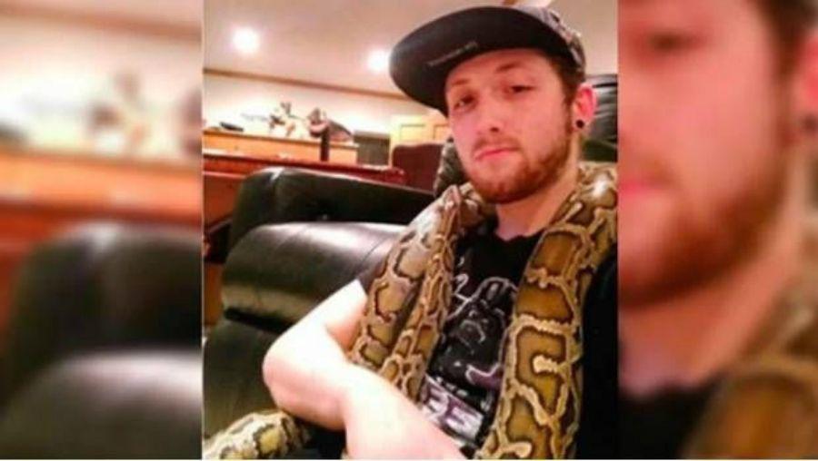 Insoacutelito- Teniacutea sexo con una Anaconda y termino muerto