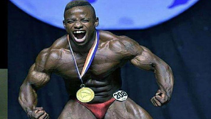 Impactante- video de un fisicoculturista que muere haciendo una pirueta backflip